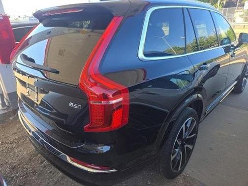 2024 Volvo XC90 B6 Plus Bright Theme 7-Seater