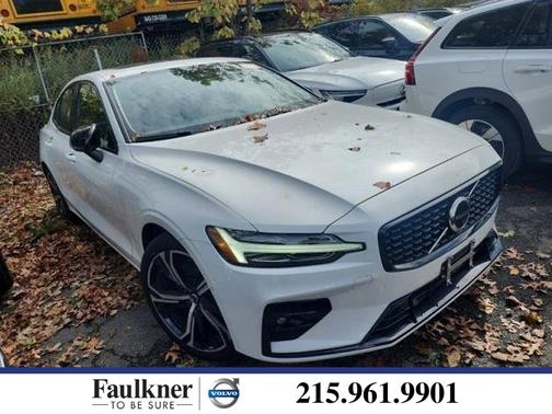 2024 Volvo S60 B5 Plus Dark
