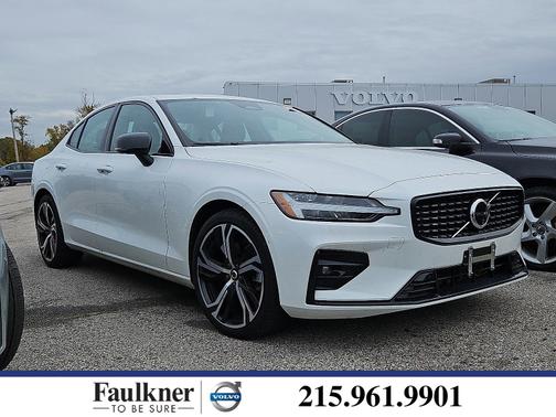 2024 Volvo S60 B5 Plus Dark