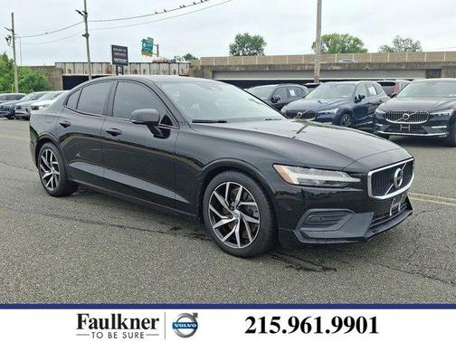 2020 Volvo S60 T6 Momentum