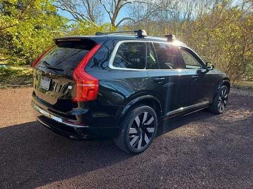 2023 Volvo XC90 Ultimate 6-Seater