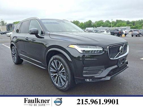 2022 Volvo XC90 T6 Momentum 7 Passenger