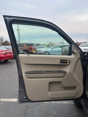 2009 Ford Escape XLS