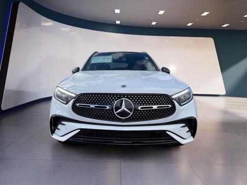 Polar White 2026 Mercedes-Benz GLC 300 Base 4MATIC