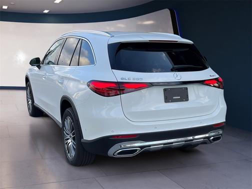 2025 Mercedes-Benz GLC 300 4MATIC