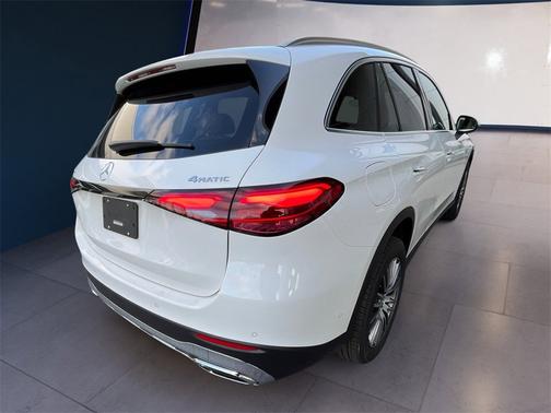 2025 Mercedes-Benz GLC 300 4MATIC