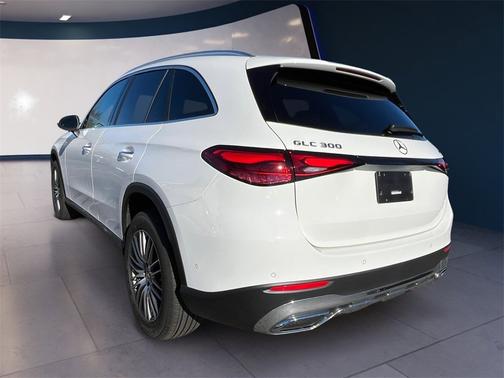2025 Mercedes-Benz GLC 300 4MATIC