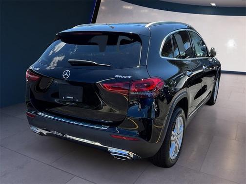 2022 Mercedes-Benz GLA 250 Base 4MATIC