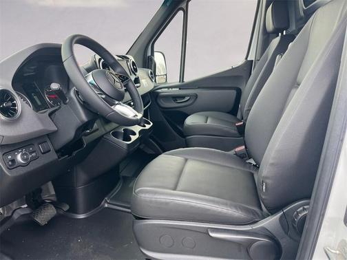 2025 Mercedes-Benz Sprinter 2500 144 WB
