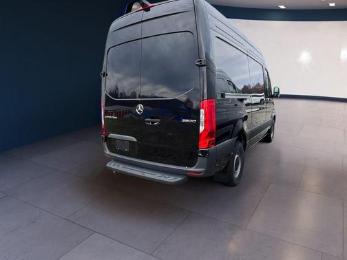 2025 Mercedes-Benz Sprinter 2500 144 WB