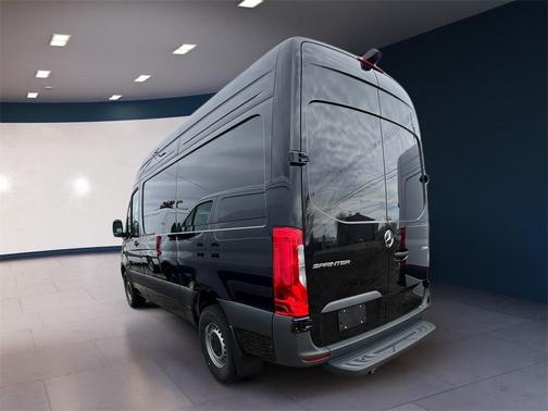 2025 Mercedes-Benz Sprinter 2500 144 WB