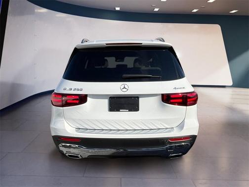 2025 Mercedes-Benz GLB 250 Base 4MATIC