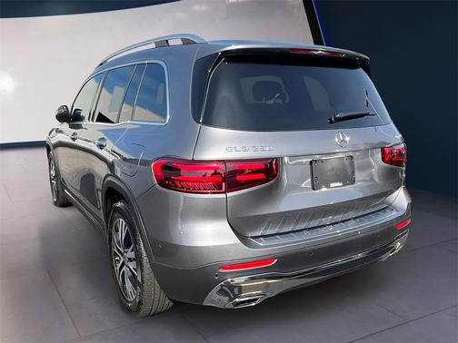 2025 Mercedes-Benz GLB 250 4MATIC