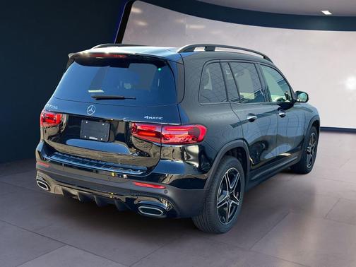 2026 Mercedes-Benz GLB 250 Base 4MATIC