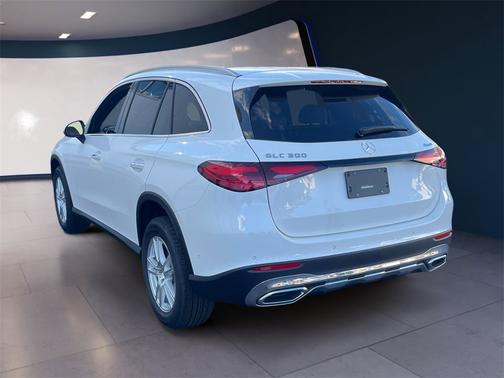 2025 Mercedes-Benz GLC 300 