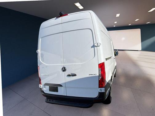 2026 Mercedes-Benz Sprinter 2500 Standard Roof