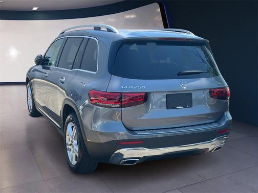 2022 Mercedes-Benz GLB 250
