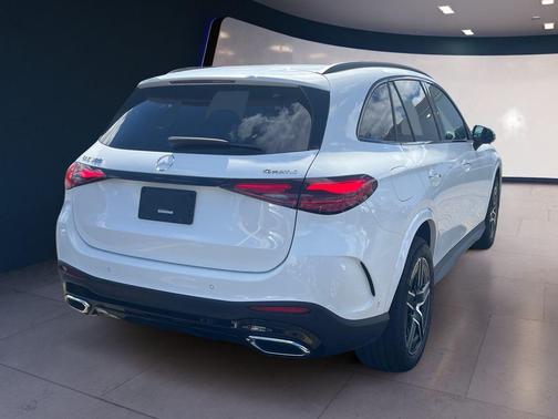 Polar White 2026 Mercedes-Benz GLC 300 Base 4MATIC