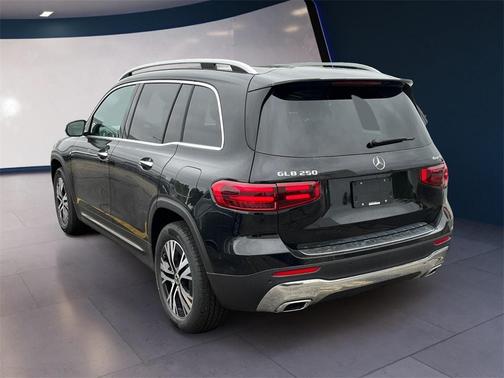 2025 Mercedes-Benz GLB 250 Base 4MATIC