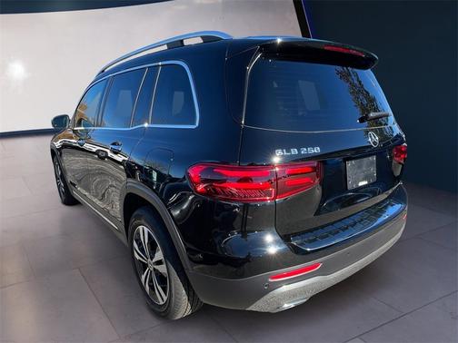 2025 Mercedes-Benz GLB 250 4MATIC