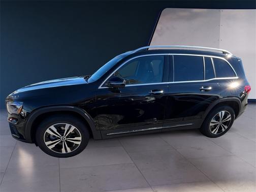 2025 Mercedes-Benz GLB 250 4MATIC