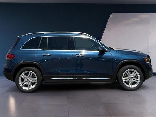 Denim Blue Metallic 2021 Mercedes-Benz GLB 250 Base 4MATIC