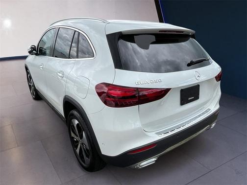 2025 Mercedes-Benz GLA 250 Base 4MATIC