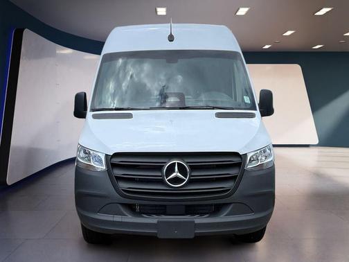 Arctic White 2025 Mercedes-Benz Sprinter 2500 Standard Roof