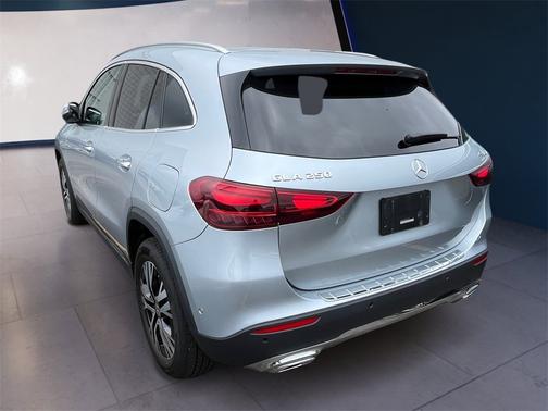 2025 Mercedes-Benz GLA 250