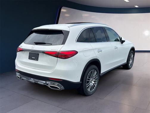 2025 Mercedes-Benz GLC 300 