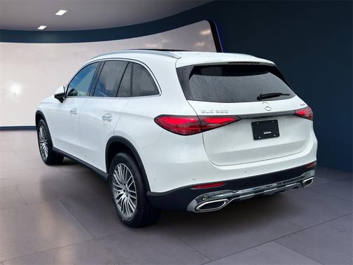 2025 Mercedes-Benz GLC 300 