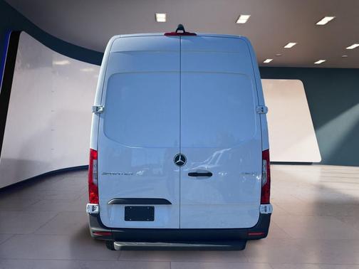 2026 Mercedes-Benz Sprinter 2500 High Roof