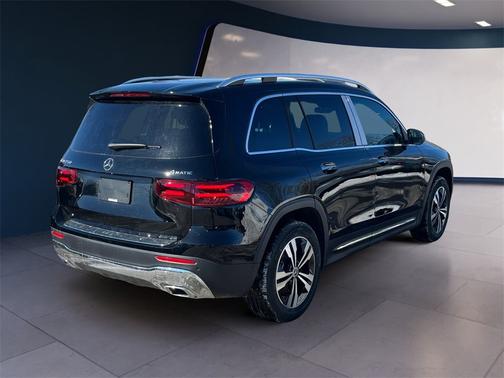 2025 Mercedes-Benz GLB 250 