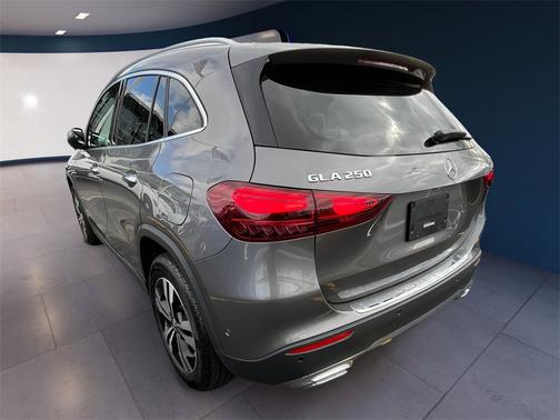 2025 Mercedes-Benz GLA 250