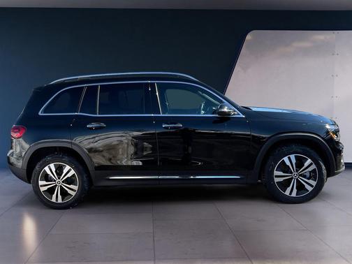 2025 Mercedes-Benz GLB 250 Base 4MATIC