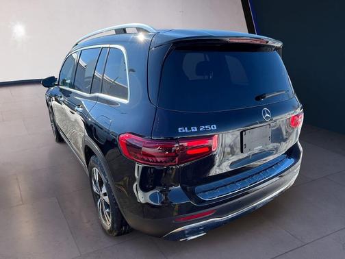 2025 Mercedes-Benz GLB 250 Base 4MATIC