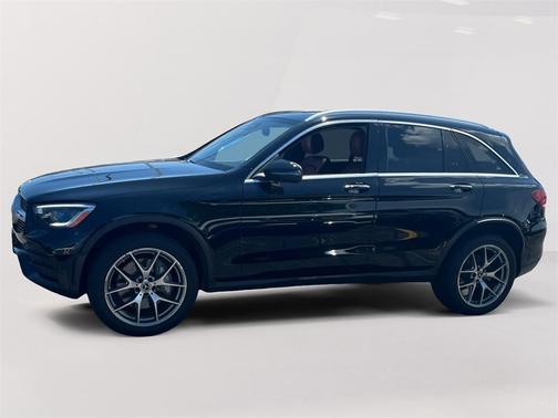 2022 Mercedes-Benz GLC 300