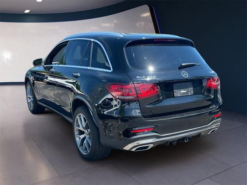 2022 Mercedes-Benz GLC 300