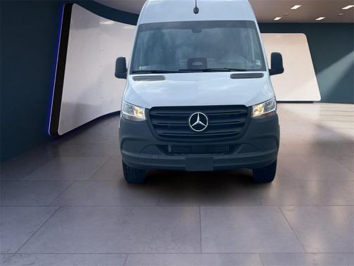 2025 Mercedes-Benz Sprinter 2500 144 WB
