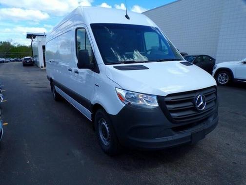 2024 Mercedes-Benz eSprinter 2500 170 WB High Roof Cargo