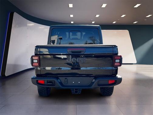 2024 Jeep Gladiator Sport