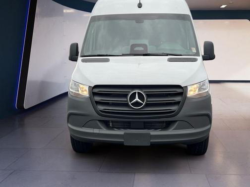 2026 Mercedes-Benz Sprinter 2500 High Roof