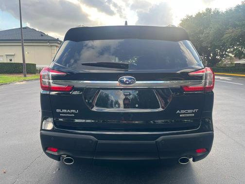 Crystal Black Silica 2023 Subaru Ascent Limited 7-Passenger