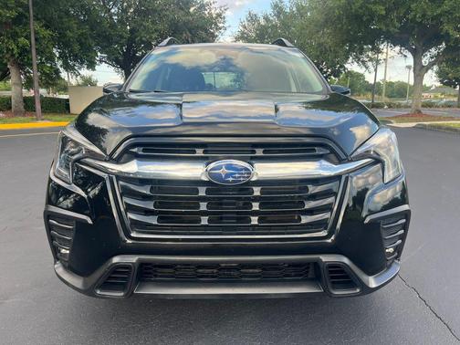 Crystal Black Silica 2023 Subaru Ascent Limited 7-Passenger