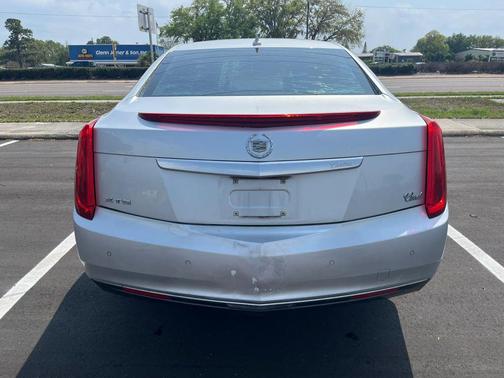Radiant Silver Metallic 2013 Cadillac XTS Base
