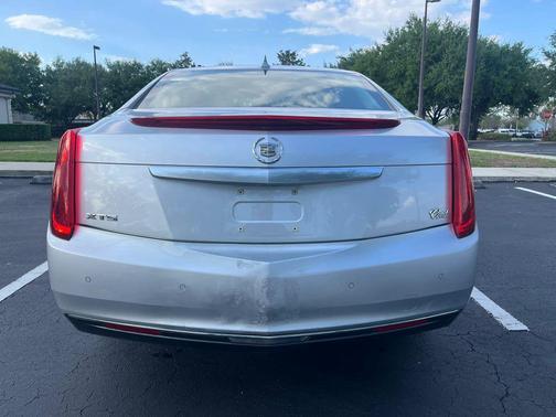 Radiant Silver Metallic 2013 Cadillac XTS Base