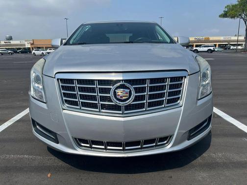 Radiant Silver Metallic 2013 Cadillac XTS Base