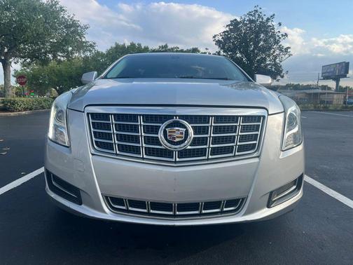 Radiant Silver Metallic 2013 Cadillac XTS Base