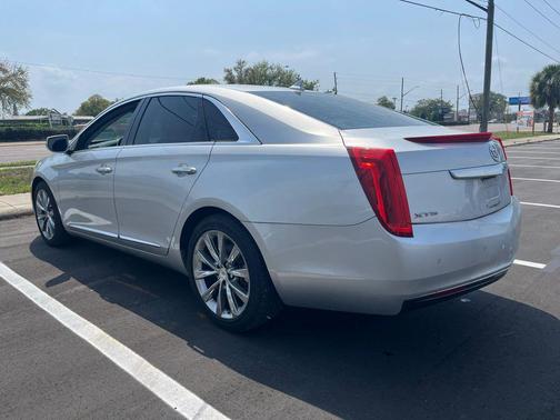 Radiant Silver Metallic 2013 Cadillac XTS Base