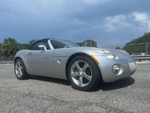 2007 Pontiac Solstice Convertible 2D